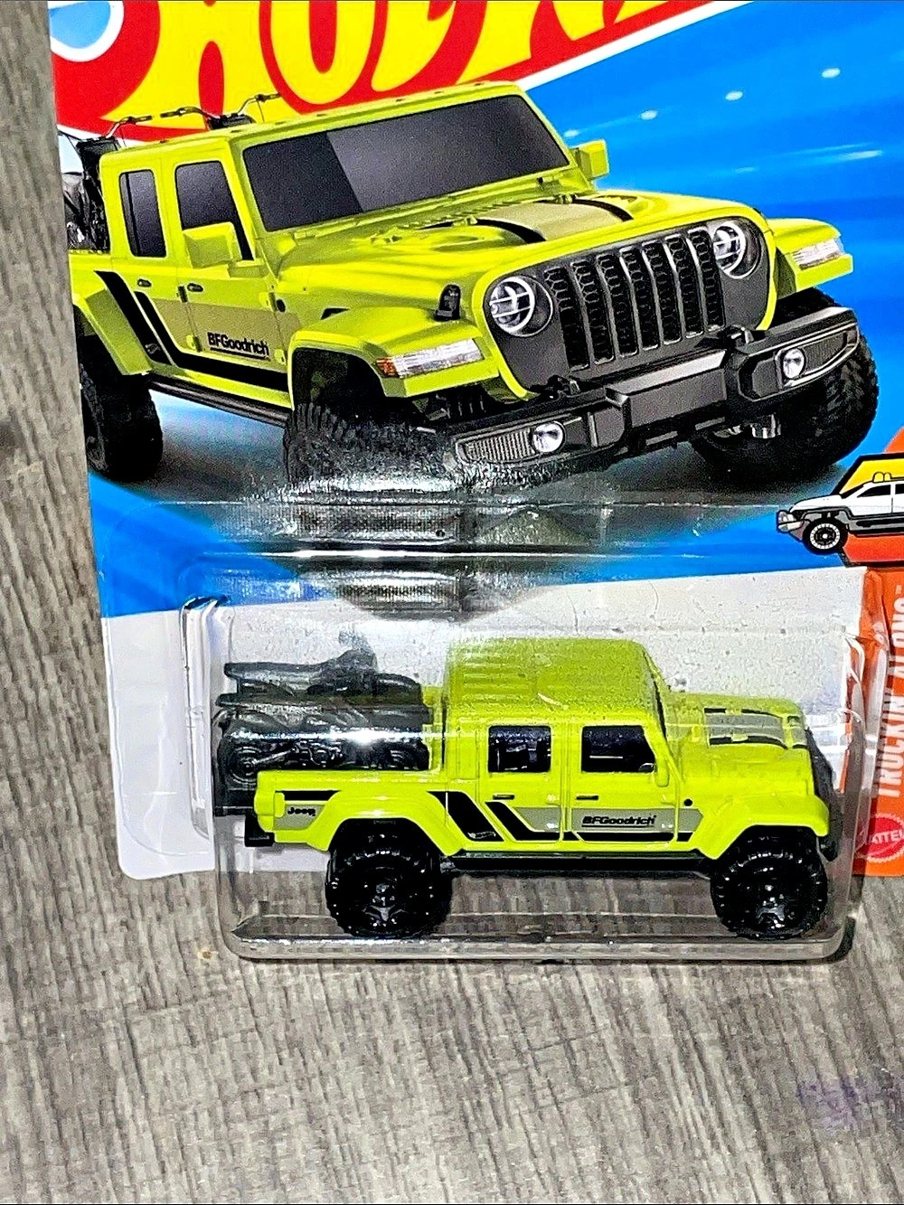 Hot Wheels '20 Jeep Gladiator Truckin' Along Jeep Gladiator Green Die-Cast NWT